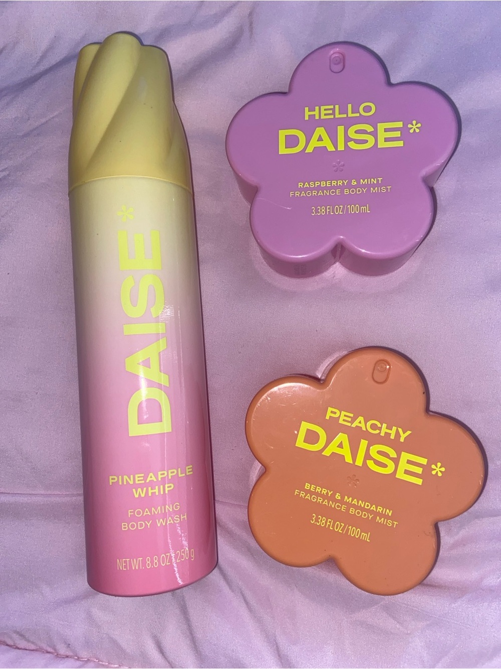 Daisy shower mousse and 2 fragrance bundle 🌸new